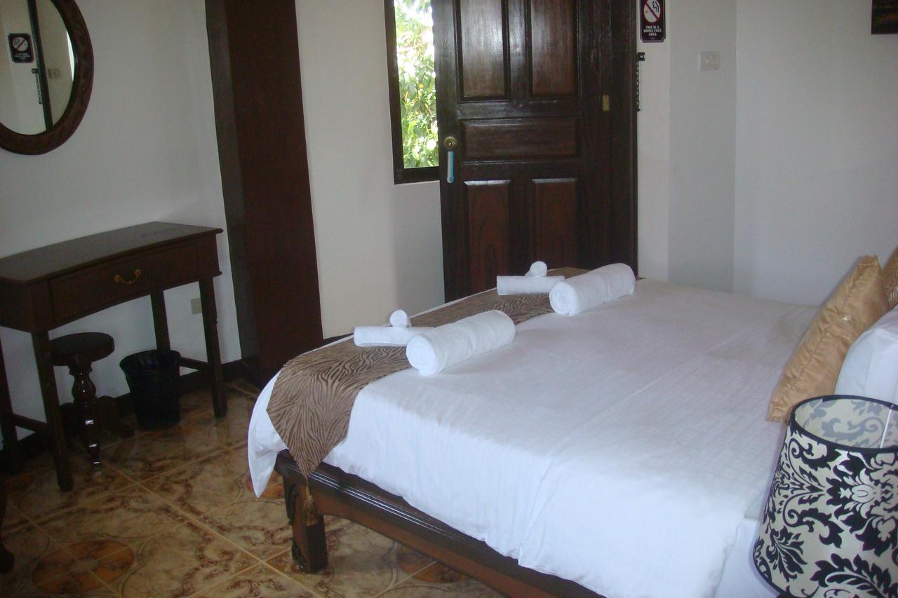 Padre Burgos Castle Resort Surigao Extérieur photo